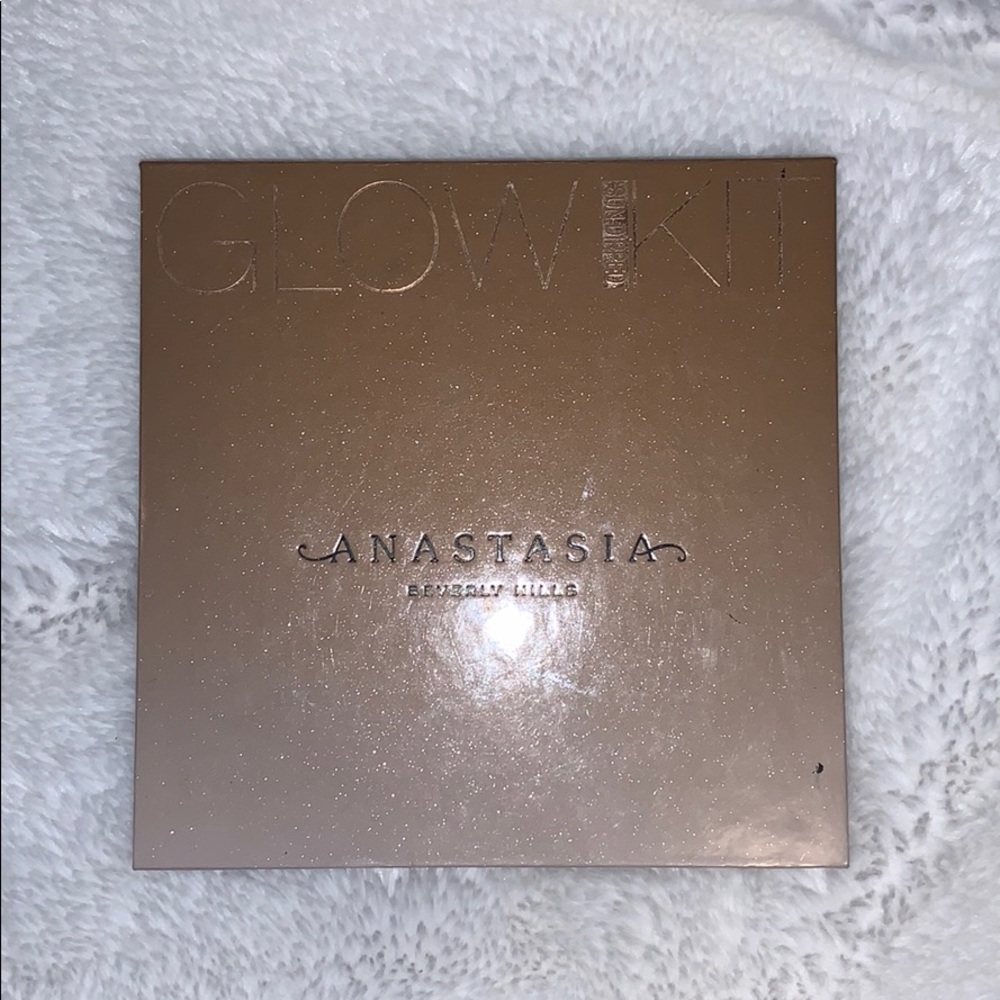ANASTASIA BEVERLY HILLS Glow Kit (Sundipped)